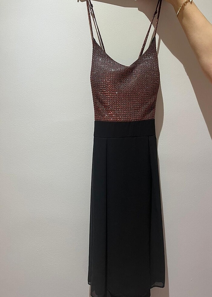 çapraz askılı elbise - Görsel 2