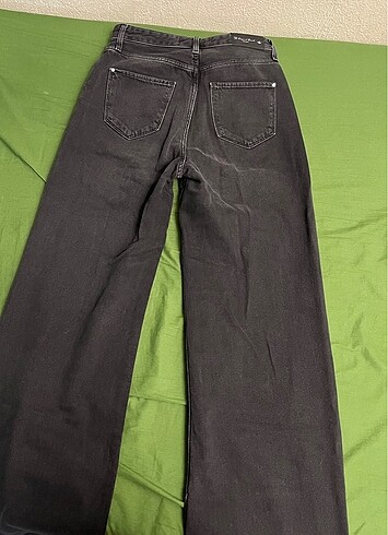 Colin's jean kot