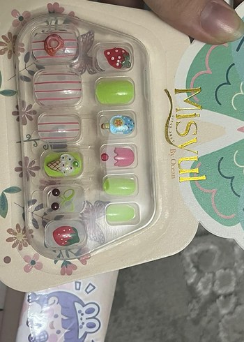 Pastel Renkli 3D Tırnak Süsleri - Görsel 4