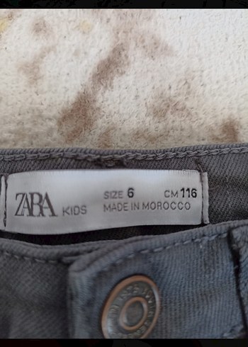 6 Yaş Beden Zara Erkek Çocuk Jeans Pantolon