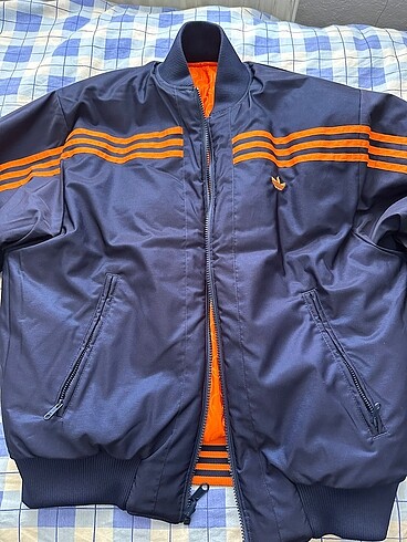 xs Beden ADİDAS 70S REVERSİBLE OVERSİZED BOMBER CEKET