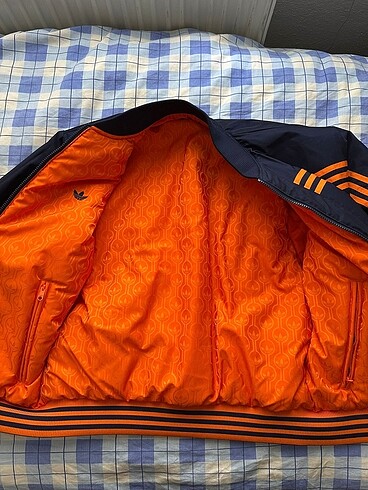 xs Beden lacivert Renk ADİDAS 70S REVERSİBLE OVERSİZED BOMBER CEKET