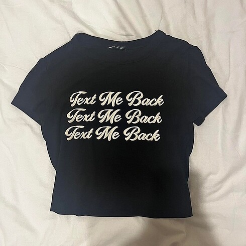 Bershka bershka text me back baby tee