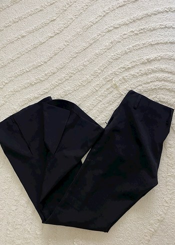 Kadın Siyah Midi Kumaş Pantolon - Görsel 2