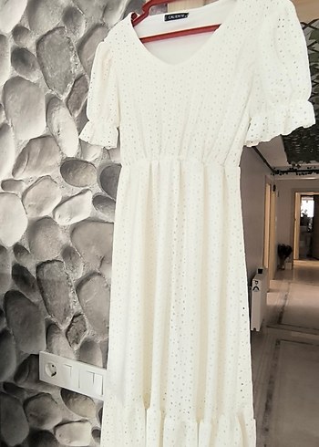 Dantel Detaylı Beyaz Bohem Uzun Elbise - Görsel 4