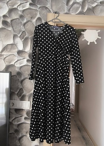 Uzun Kollu Siyah Puantiyeli Pamuk Elbise - Görsel 2