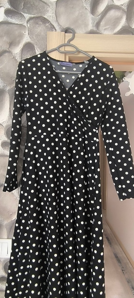 Uzun Kollu Siyah Puantiyeli Pamuk Elbise - Görsel 3