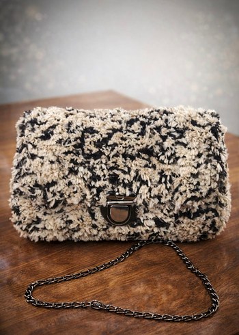 Kürk Detaylı Örgü Zebra Desenli Kadın Çanta - Görsel 3