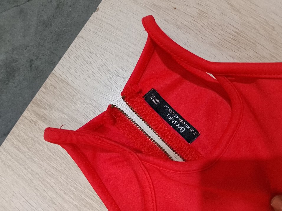 Kırmızı V Yakalı Kısa Kadın elbise - Görsel 3