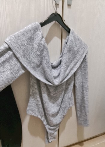 Siyah Drapeli V Yakalı Kadın Bluz - Görsel 6