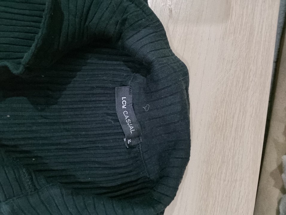 Siyah Kadın Balıkçı Yaka Triko Kazak - Görsel 3