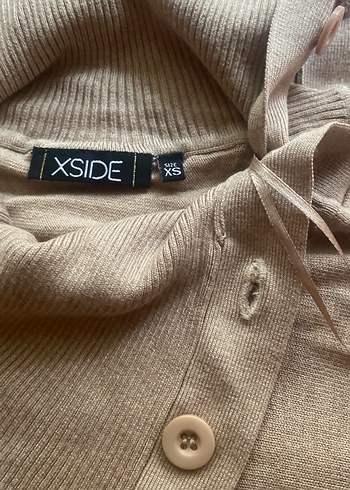 Düğmeli Bej Kısa Kollu Kadın Kazak - Görsel 3