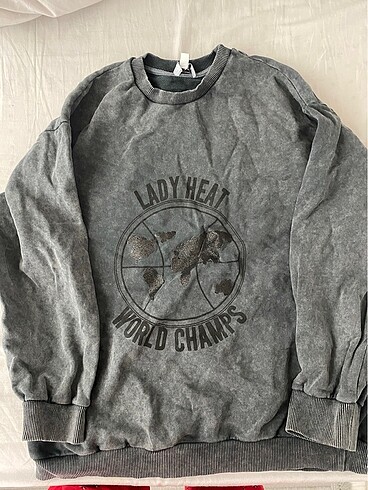 sweatshirt