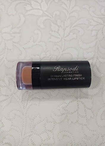 Beden Rapsodi marka ruj Lipstick