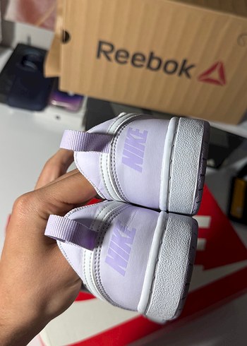 35 Beden beyaz Renk Nike Beyaz Kadın Spor Ayakkabı