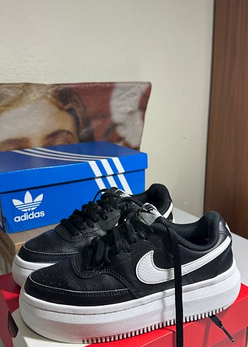 Nike Kadın Siyah Platform Spor Ayakkabı