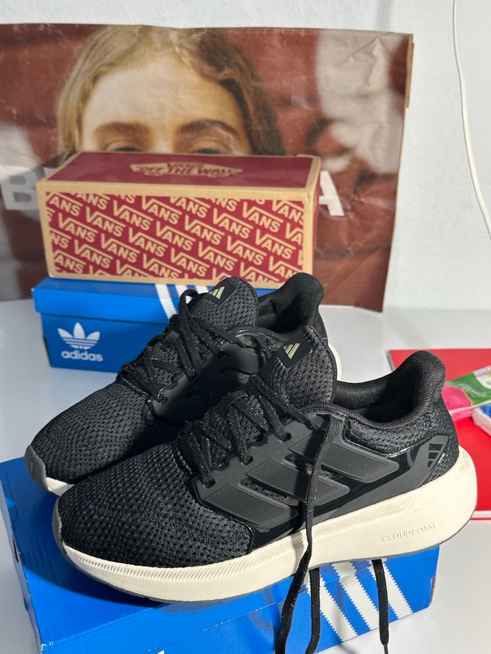 adidas Siyah Bağcıklı Erkek Koşu ve Antrenman Ayakkabısı - Görsel 2