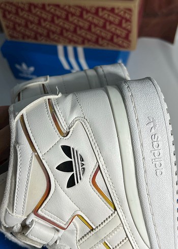 Beyaz Adidas Kadın Spor Ayakkabı forum low - Görsel 6