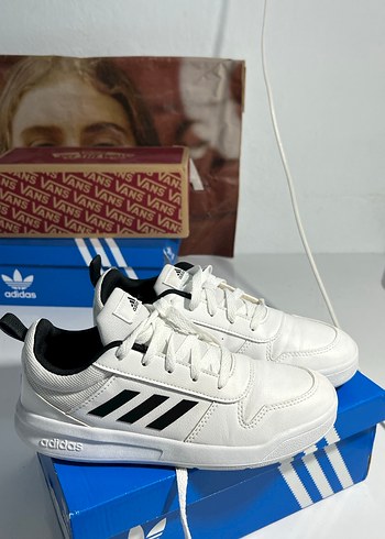 Beyaz Adidas Kadın Spor Ayakkabı - Görsel 3