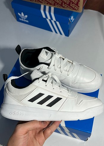 Adidas 36,5