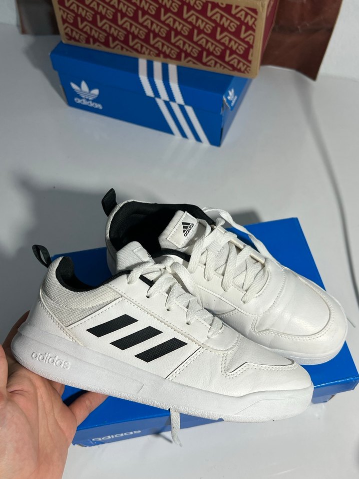 Beyaz Adidas Kadın Spor Ayakkabı - Görsel 4