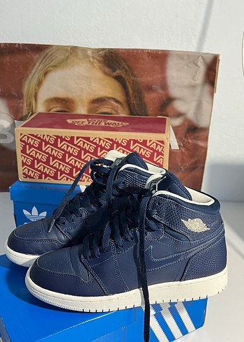 nike jordanLacivert Yılan Desenli Erkek Spor Ayakkabı - Görsel 2