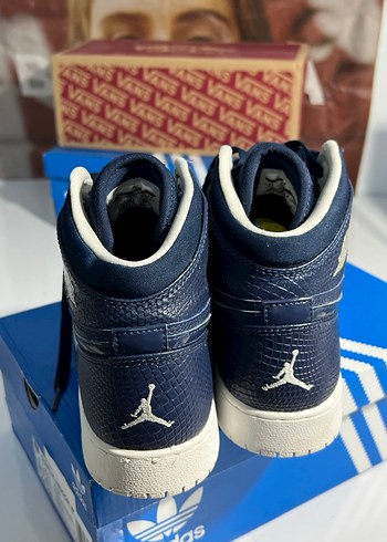 nike jordanLacivert Yılan Desenli Erkek Spor Ayakkabı - Görsel 6