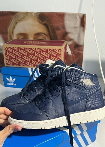 nike jordanLacivert Yılan Desenli Erkek Spor Ayakkabı - Görsel 3