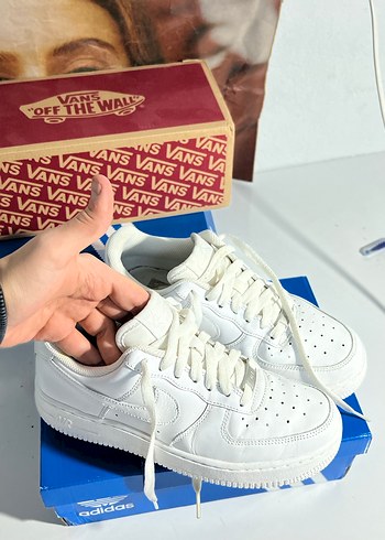 nike air force 1 Beyaz Bağcıklı Kadın Spor Ayakkabısı - Görsel 2