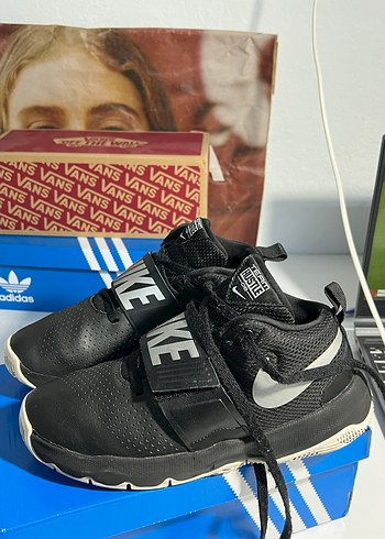 Erkek Çocuk Siyah Nike Spor Ayakkabı - Görsel 3