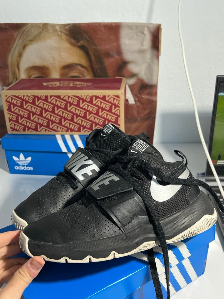 Erkek Çocuk Siyah Nike Spor Ayakkabı - Görsel 4