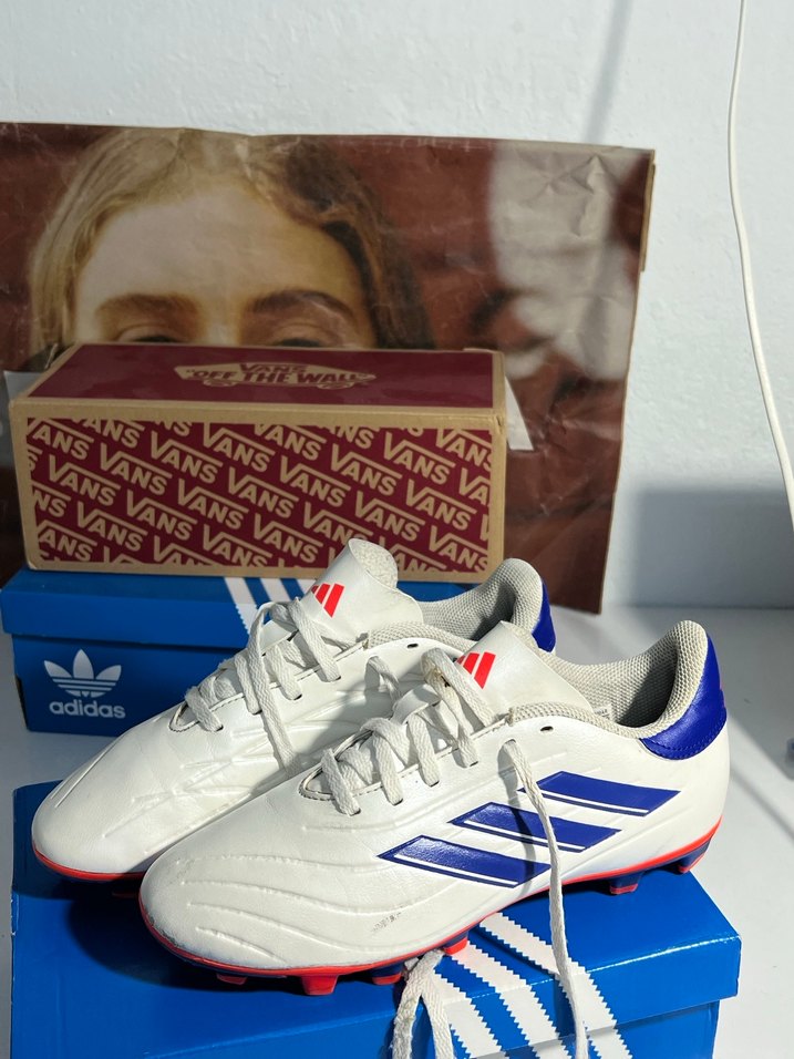 adidas copa Lacivert Detaylı Beyaz Erkek Futbol Ayakkabısı - Görsel 3