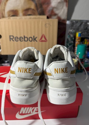 39 Beden beyaz Renk Nike Kadın Beyaz Platform Spor Ayakkabı