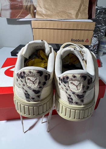 38,5 Beden beyaz Renk Puma Beyaz Kadın Platform Spor Ayakkabı