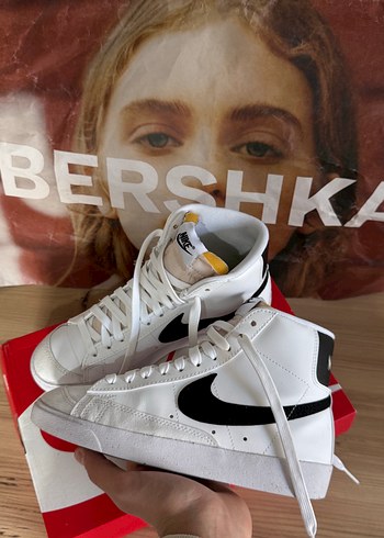Nike Beyaz Kadın Spor Ayakkabı