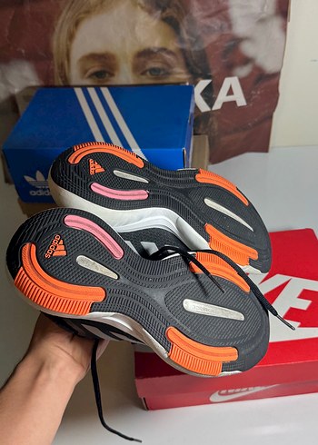 37,5 Beden siyah Renk adidas Siyah Stiletto Topuklu Kadın Sneaker