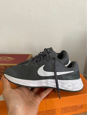 nike spor ayakkabı