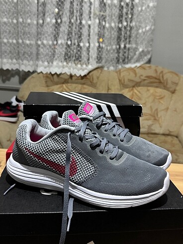 nike spor ayakkabı
