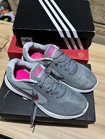 40,5 Beden gri Renk nike spor ayakkabı