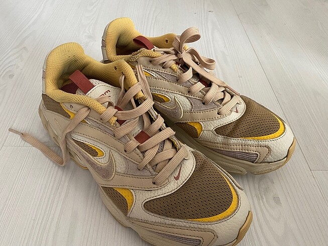 Nike spor ayakkabı