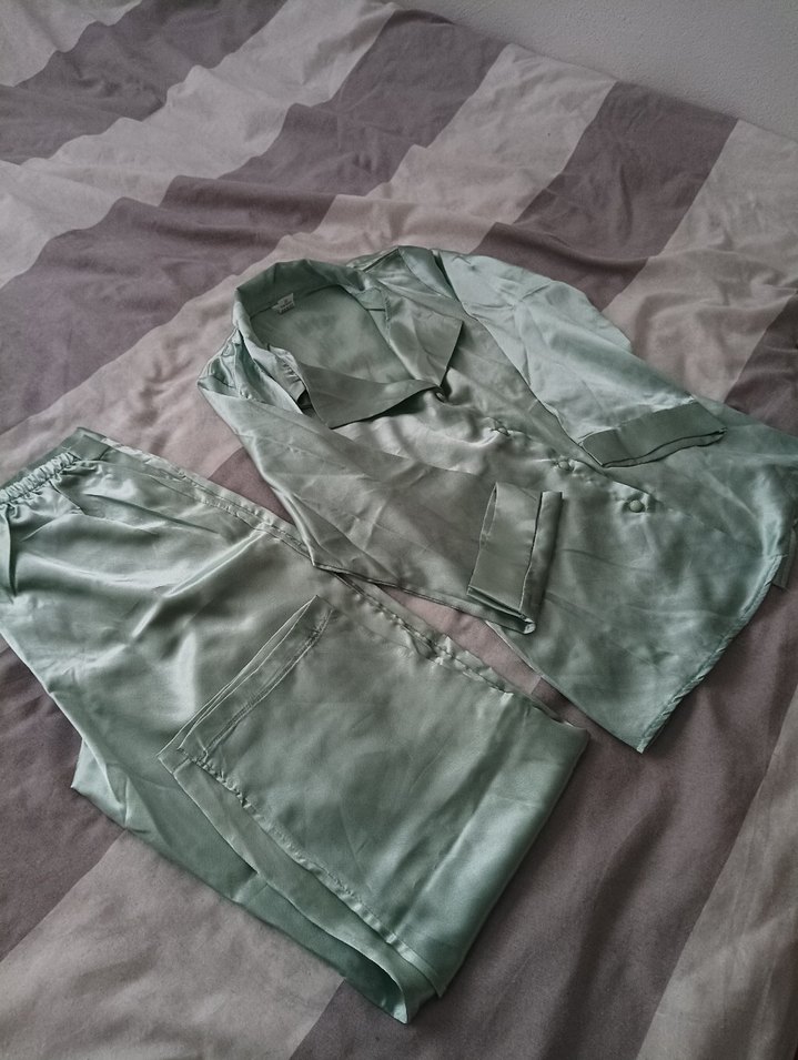 Gri Kadın Midi Saten Pijama Takımı - Görsel 2