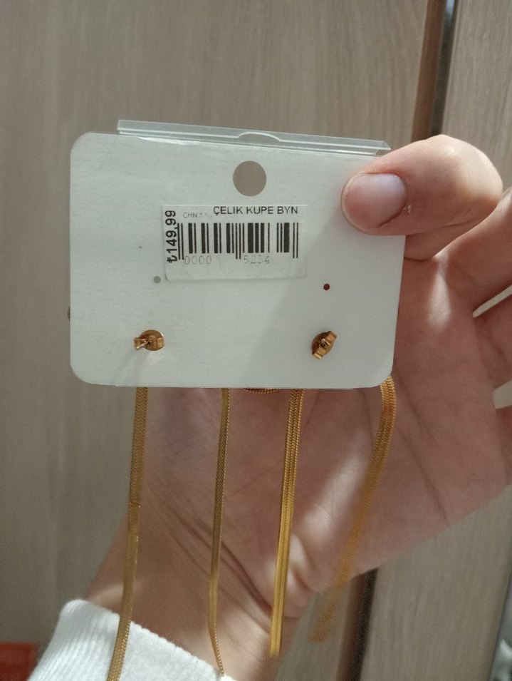 Gold İtalyan Zincir Fiyonk Detaylı Küpe - Görsel 4