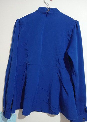 Broş Detaylı Saks Mavisi Kadın Gömlek - Görsel 5