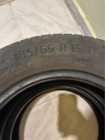 Diğer Beden 2 adet lastik Continental Yaz Lastiği 185 / 65 R 15 T satılıktır