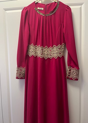 Bordo Zincir Detaylı Uzun Kollu Henna Elbise - Görsel 3