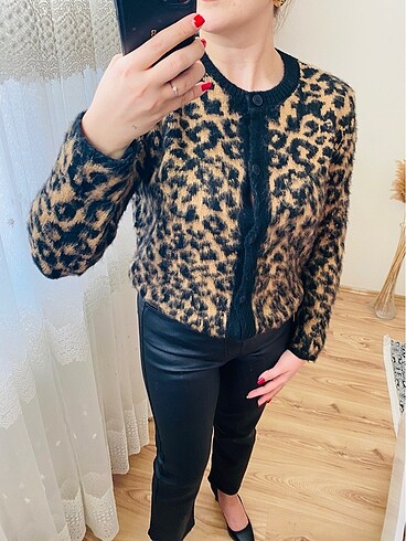 Diğer Düğmeli Leopar Hırka