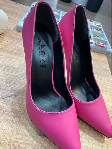 Diğer Pembe Stiletto