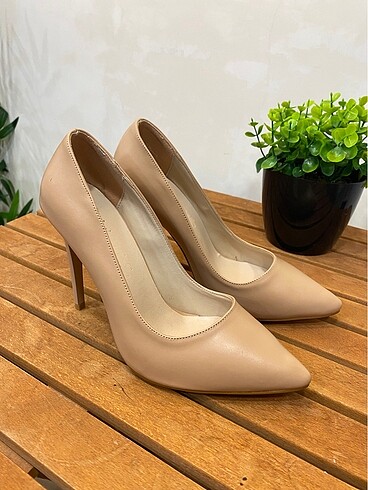 Krem Stiletto