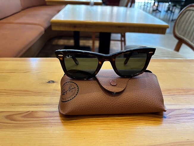Rayban güneş gözlüğü kahverengi
