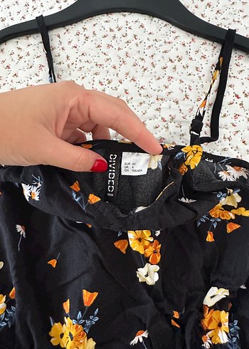 H&M Çiçek Desenli Siyah Kısa Tulum